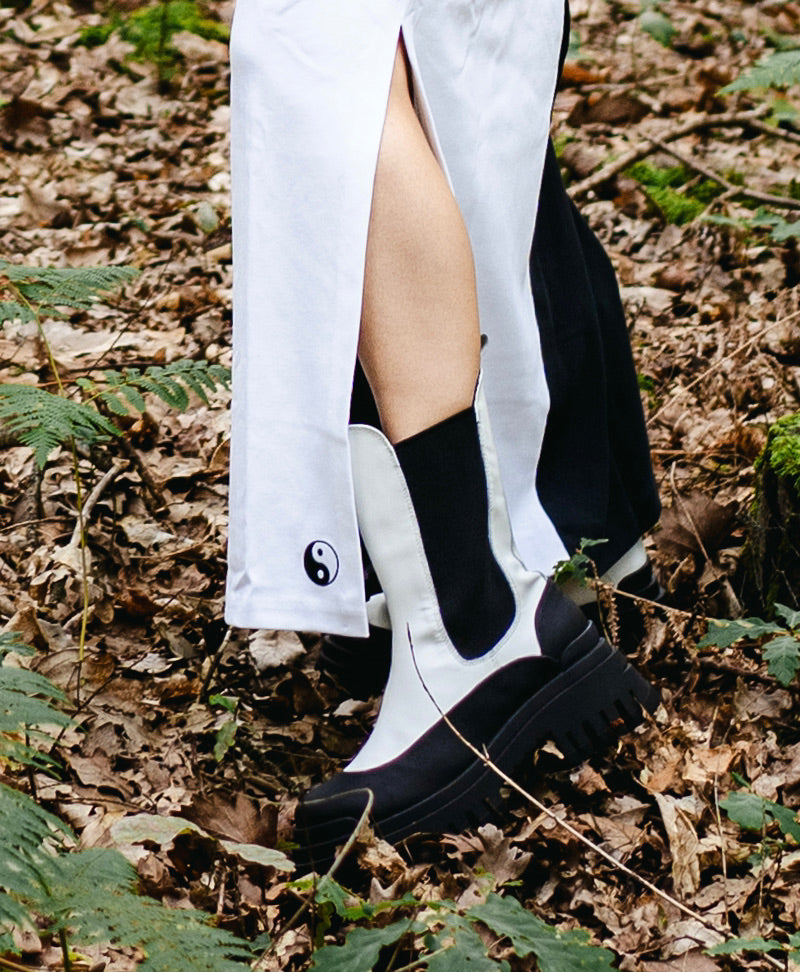 Boots Chelsea Yin & Yang en Cuir - Divine Harmonie