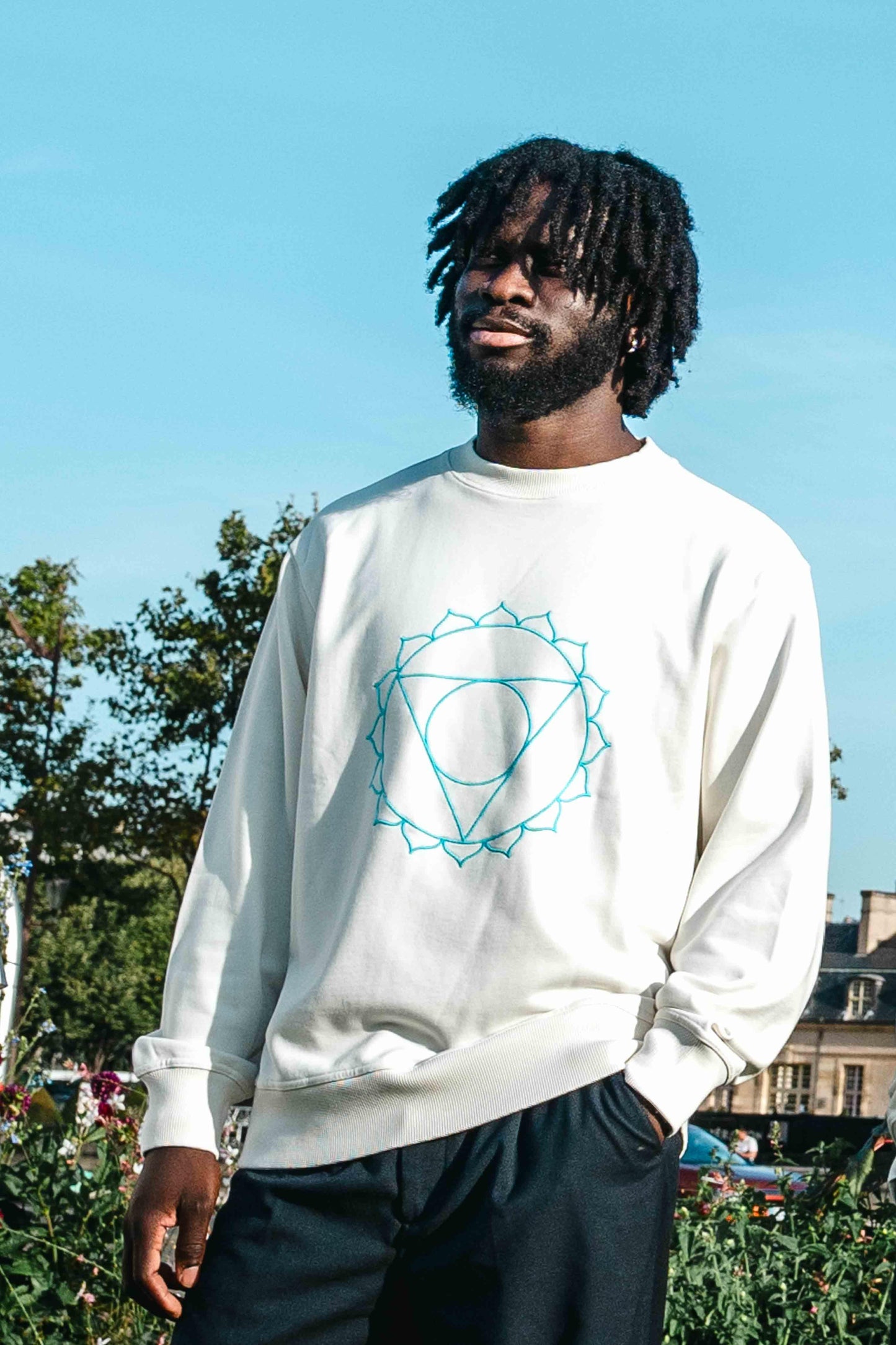 Sweat Unisex Chakra de la Gorge en Coton Bio - Divine Harmonie