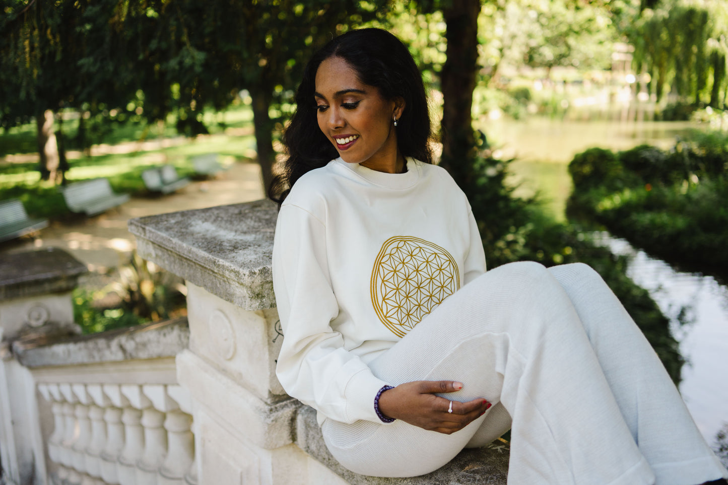 Flower of Life Unisex Sweatshirt in Organic Cotton