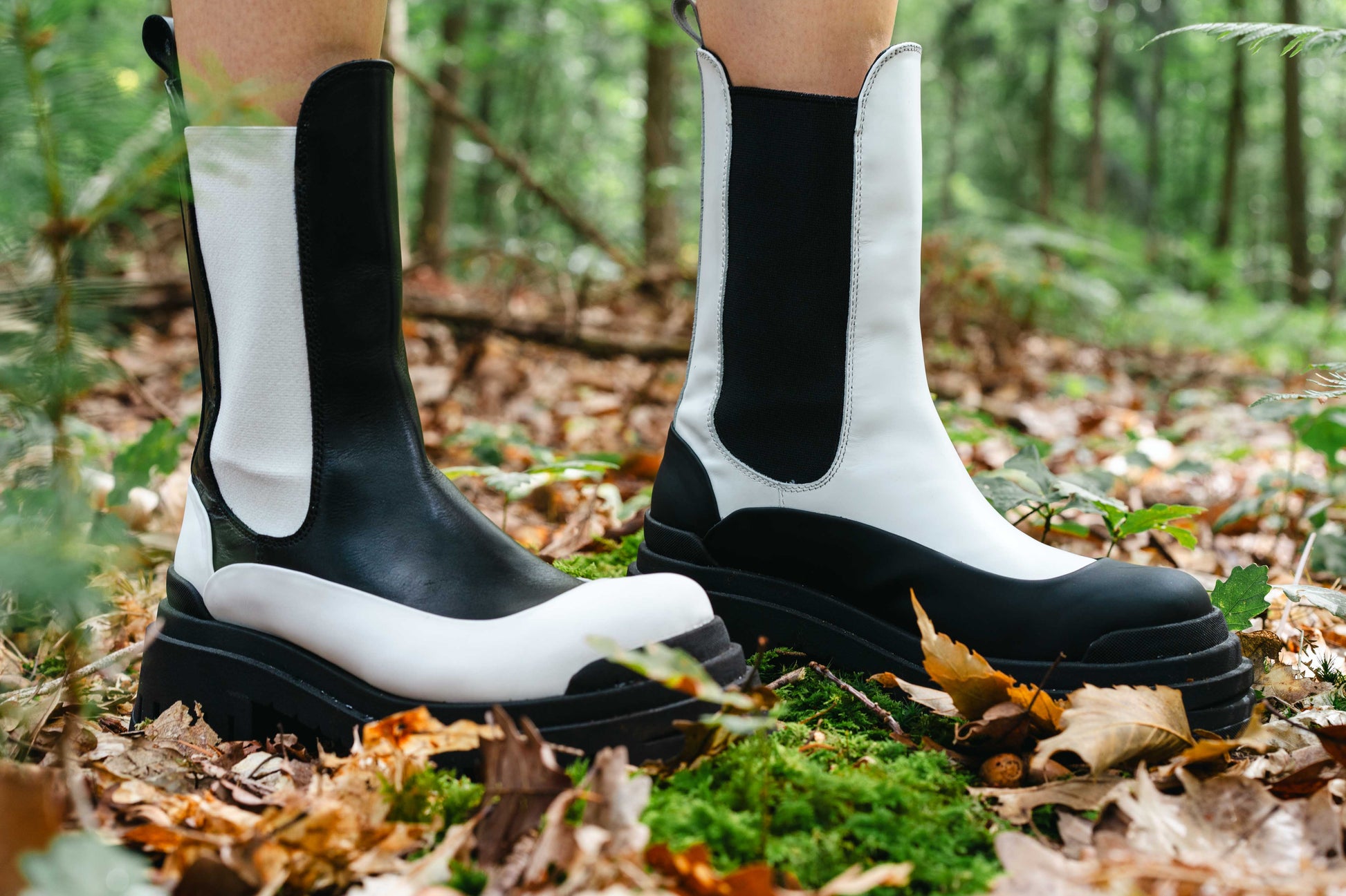 Boots Chelsea Yin & Yang en Cuir - Divine Harmonie