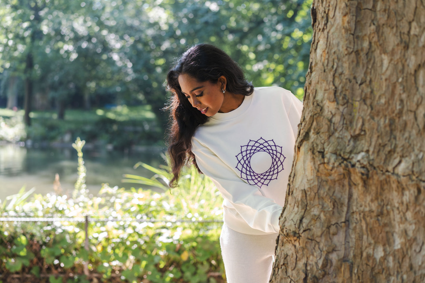 Crown Chakra Unisex Sweatshirt in Organic Cotton 